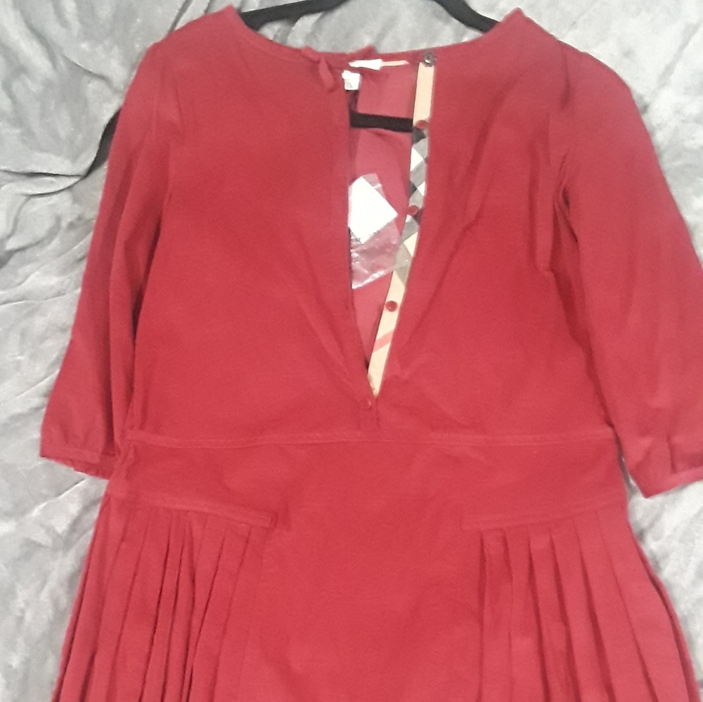 AUTHENTIC NEW NEVER WORN Burberry girls dress.